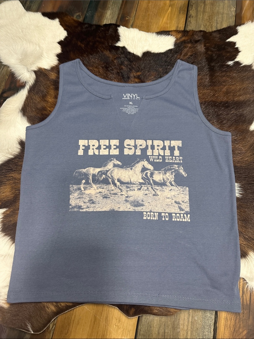 NWOT Free Spirit Graphic Tank Top - Vinyl - Slate Blue